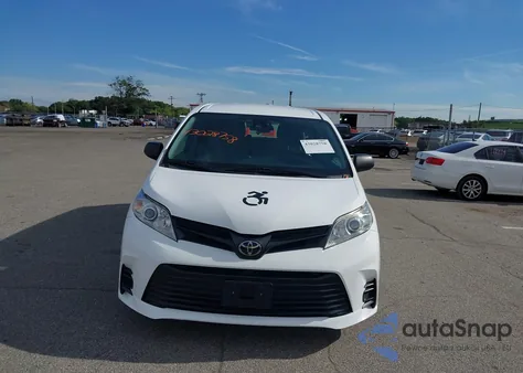 2018 Toyota Sienna L 7 Passenger z USA, uszkodzony, nr VIN 5TDZZ3DC5JS953160